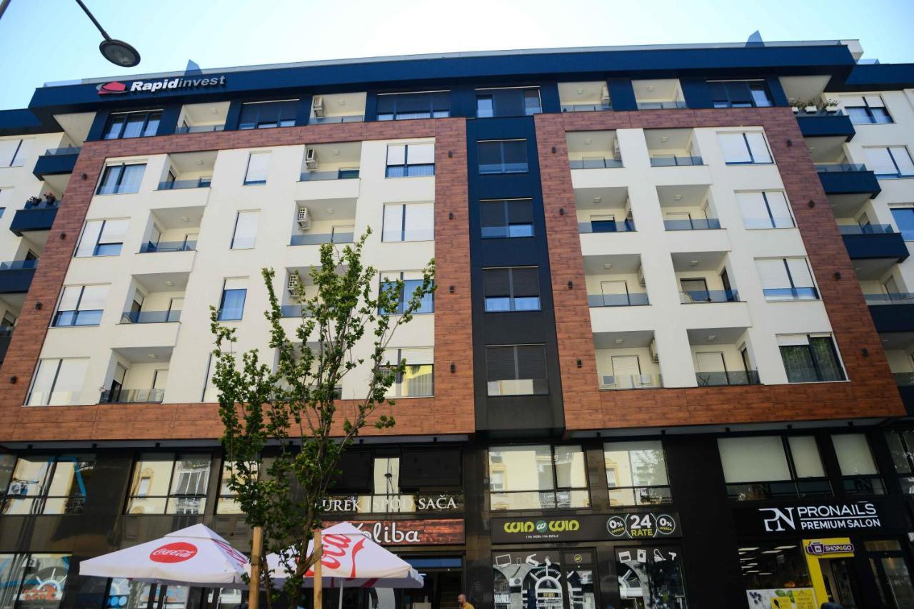 Tesla 70 Apartment With Secure Parking In The Garage Novi Sad Exterior foto